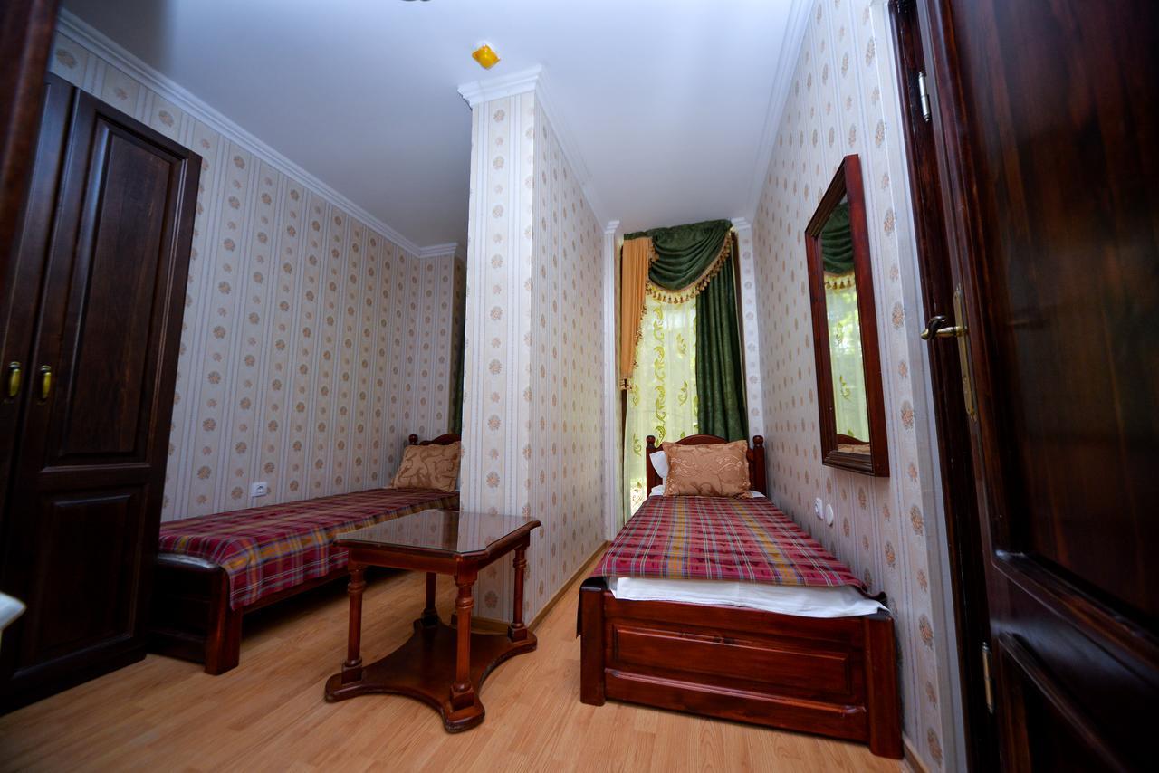 Edy'S Royal Predeal Hotel Exterior photo