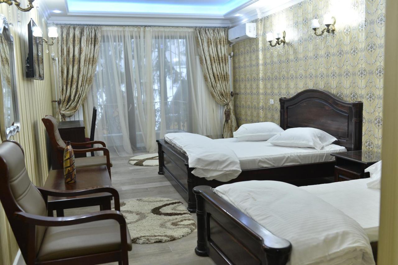 Edy'S Royal Predeal Hotel Exterior photo